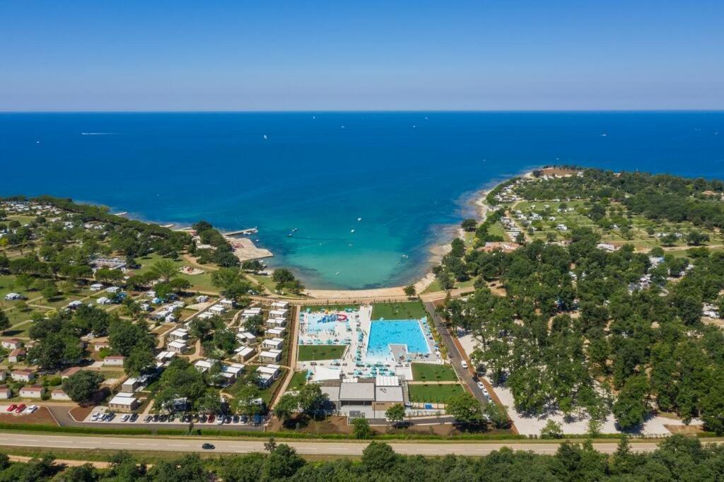 Panorama Mobile Homes In Camping Park أوماغ المظهر الخارجي الصورة